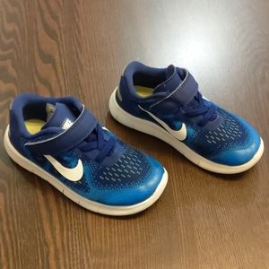 Nike kids 9